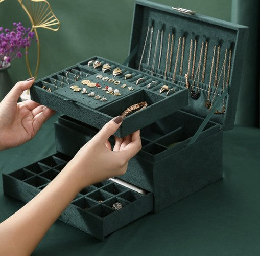 Elegant Smykkeboks i Flaskegrøn – Plads til Alle Dine Smykker