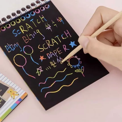 Scratch Notebook med Træ Stylus – Kreativ Underholdning til Børn