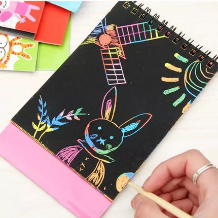 Scratch Notebook med Træ Stylus – Kreativ Underholdning til Børn
