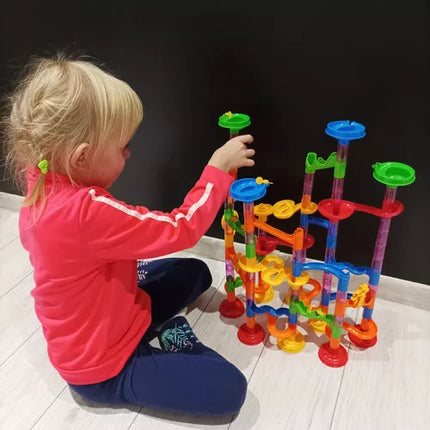 3D Boldbane med 30 Bolde – Sjov og Læring for Børn