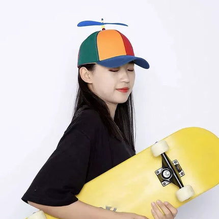 Farverig Baseball Cap med Propeller – Sjov og Praktisk til Sommeren