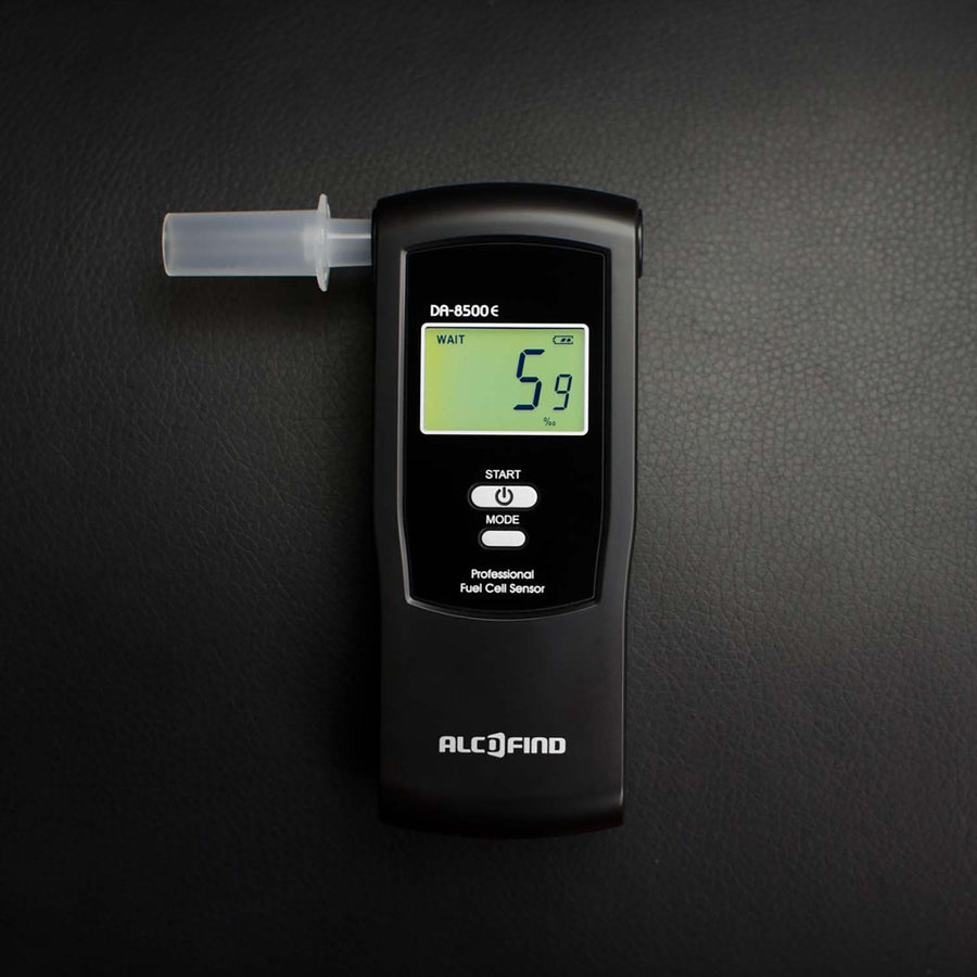 Personligt elektrokemisk alkometer med gratis kalibrering og 100 engangsmundstykker