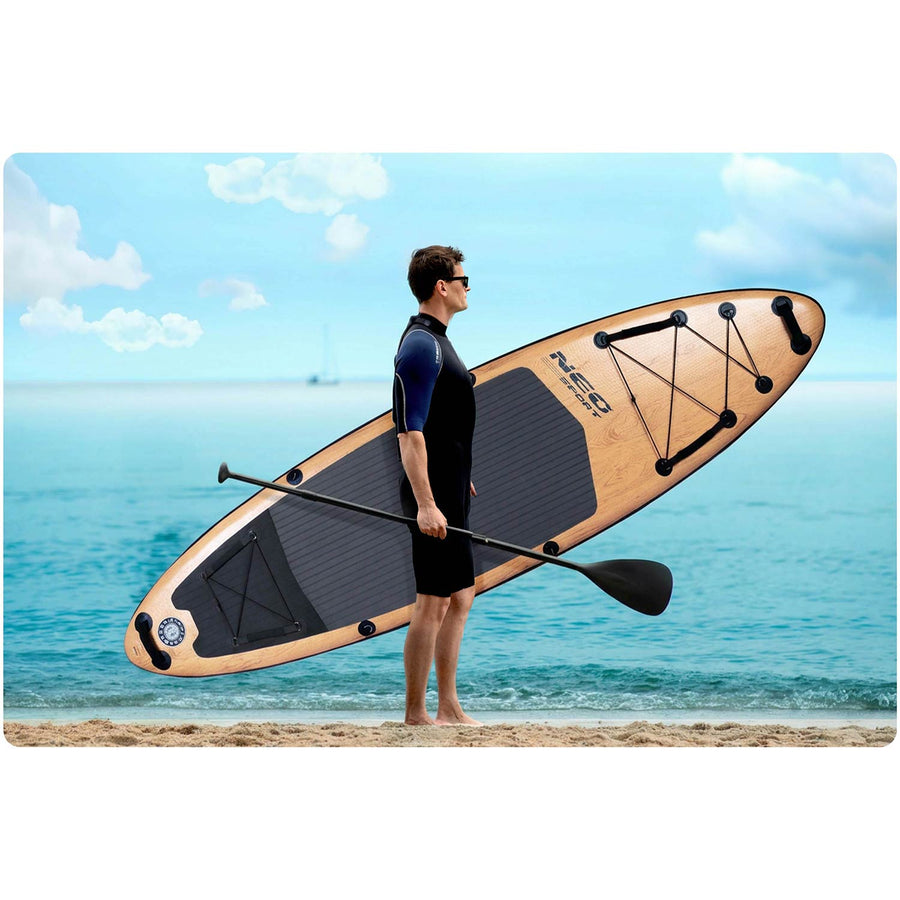 Oppusteligt SUP-board 320 x 84 x 15 cm med pagaj, pumpe, leash og rygsæk – træmønster