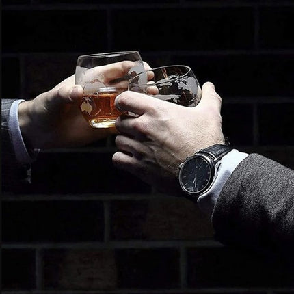 Whisky Gavesæt med Globus Karaffel og Glas – Perfekt Gave til Whisky Elskere