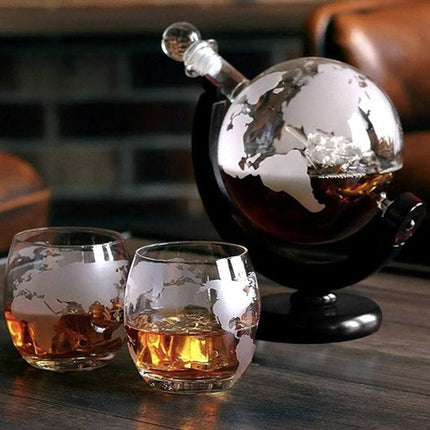 Whisky Gavesæt med Globus Karaffel og Glas – Perfekt Gave til Whisky Elskere