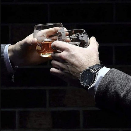 Whisky Gavesæt med Globus Karaffel og Glas – Perfekt Gave til Whisky Elskere