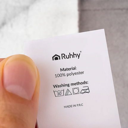 Dobbelt-sidet tæppe 150x200cm i lys grå med blødhed og stil