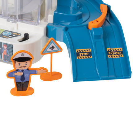 Interaktiv parkeringsbane med elevator til børn