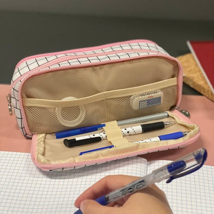 Praktisk og Elegant Penalhus med Tre Rum - Ideelt til Skole og Hverdag