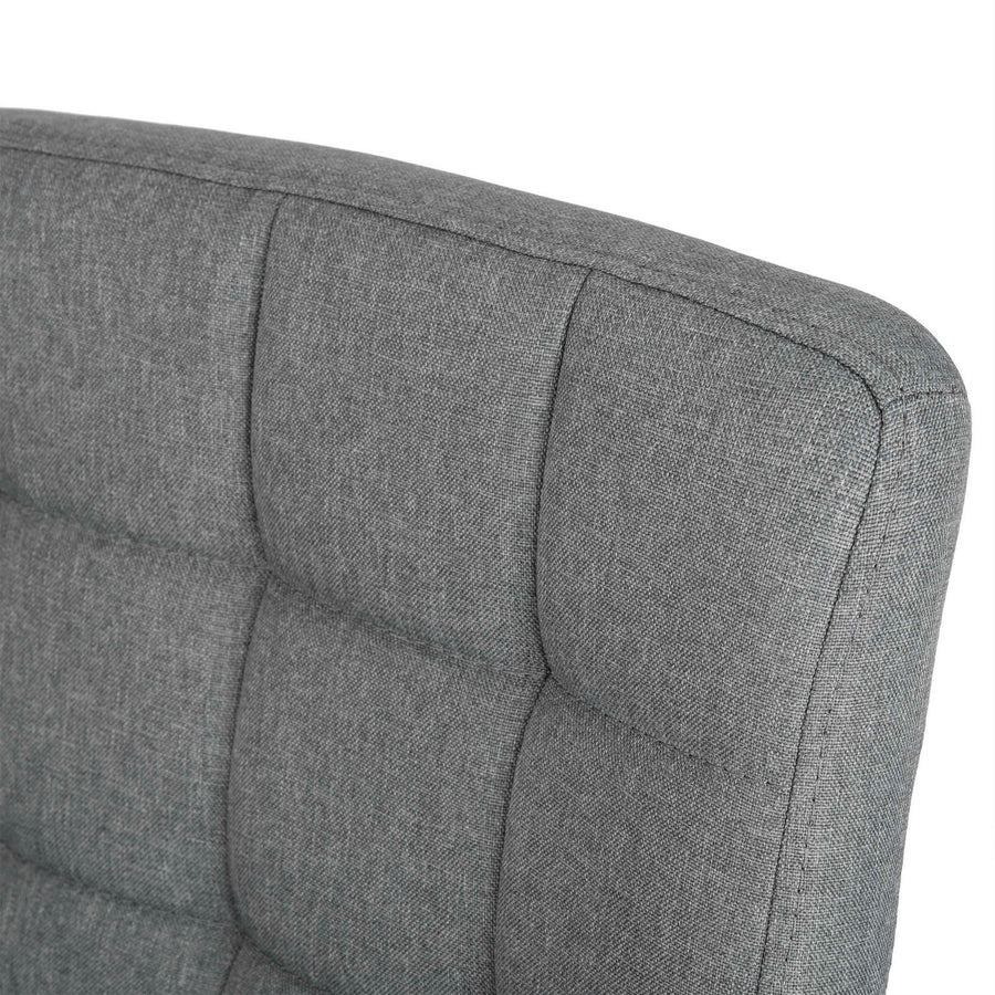 Kontorstol i grå stof med ergonomisk design og justerbar højde - perfekt til hjemmekontoret og mødelokalet