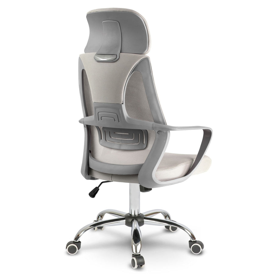 Kontorstol med justerbar højde og ergonomisk design i lys grå mikronet