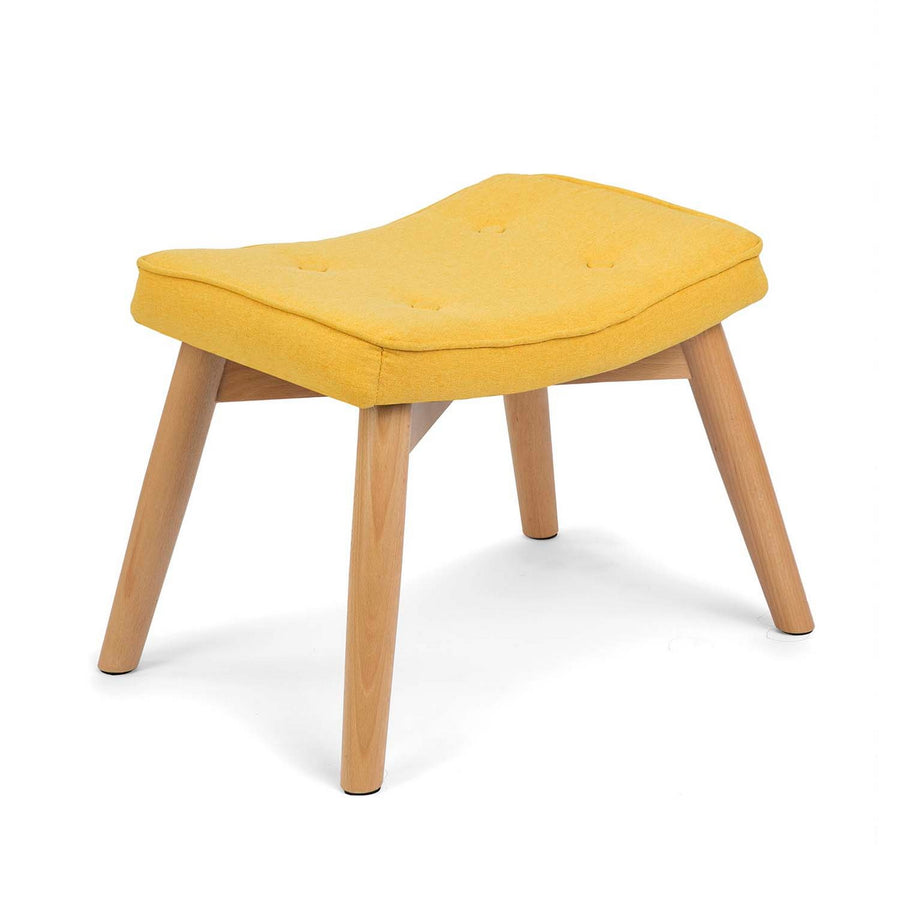 Wingback lænestol med fodstøtte i gul stof - elegant og komfortabel afslapning til stuen eller soveværelset