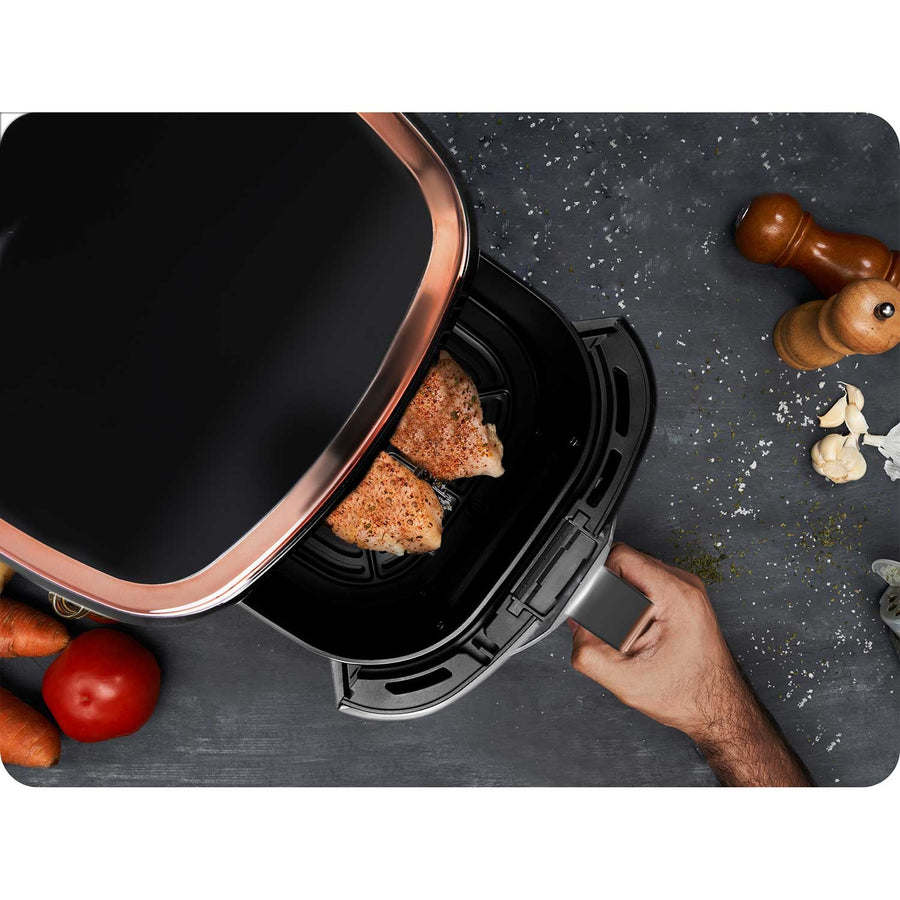Frituregryde uden olie - sund madlavning med air fryer til pommes frites, kød, fisk og grøntsager