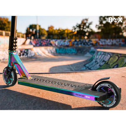 Stunt-løbehjul med 140 mm BOX-deck, SCS-kompression og 110 mm Hollow Core-hjul