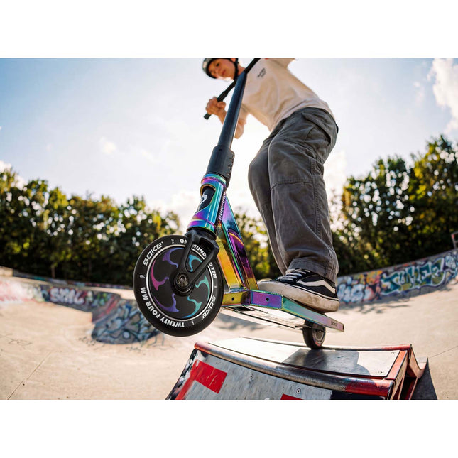 Stunt-løbehjul med 140 mm BOX-deck, SCS-kompression og 110 mm Hollow Core-hjul
