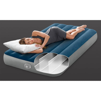 Luftmadras 191 x 99 x 25 cm til 1 person med indbygget genopladelig pumpe og USB-kabel – Intex