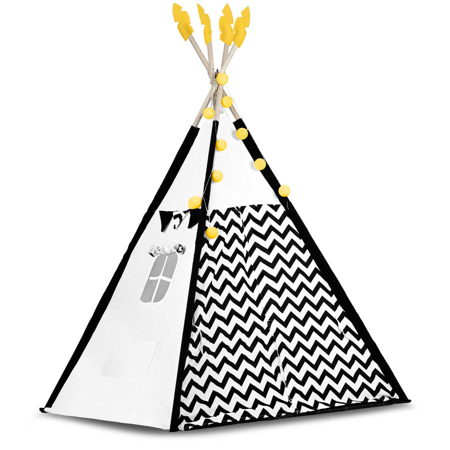 Børnetelt i tipi-design med puder og guirlande - perfekt til leg og indretning af børneværelset