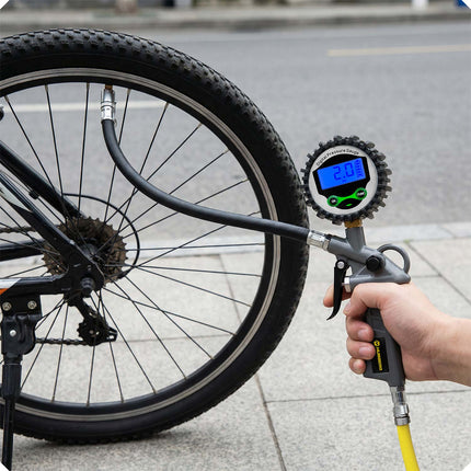 Dækpumpepistol med digitalt manometer og LCD-display – 0–15 bar, 34 cm slange