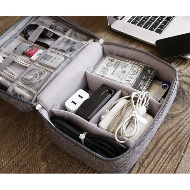 Praktisk Kabel Organizer med Holder – Hold Styr på Dine Kabler