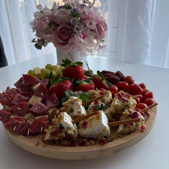 Bambus Rotationsbræt til Servering af Ost, Snacks og Koldskær