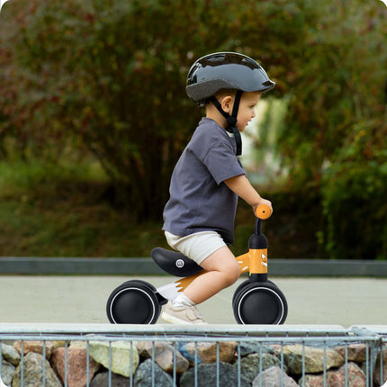 Trehjulet løbecykel til børn